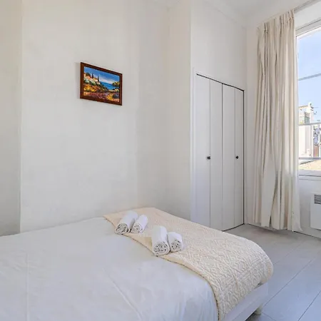 L'escapade Citadine Avec 2 Chambres, Proche De La Croisette, Des Plages Et Du Palais Lejlighed Cannes