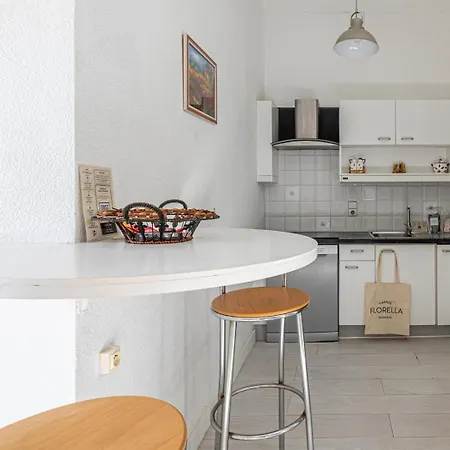 L'escapade Citadine Avec 2 Chambres, Proche De La Croisette, Des Plages Et Du Palais * Cannes